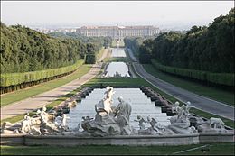 UNESCO: Palais royal du XVIIIe sicle de Caserte avec le parc