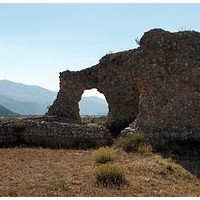 Sitio arqueol�gico de Peltuinum Aquila en Prata d'Ansidonia