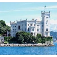 foto cantiere della cultura a Trieste il Castello di Miramare